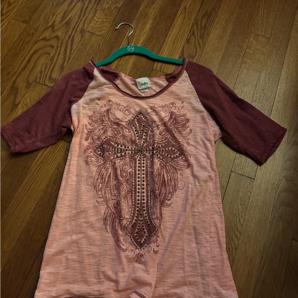 Daytrip Maroon and Light Pink Short Sleeve Tee
